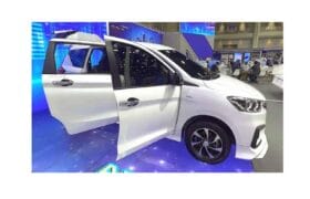 New Maruti Ertiga 2025: गरीबों के बजट में आई मारुति की प्रीमियम 7 सीटर SUV कार, मिलेगा 27KM/L का तगड़ा माइलेज 13 New Maruti Ertiga 2025